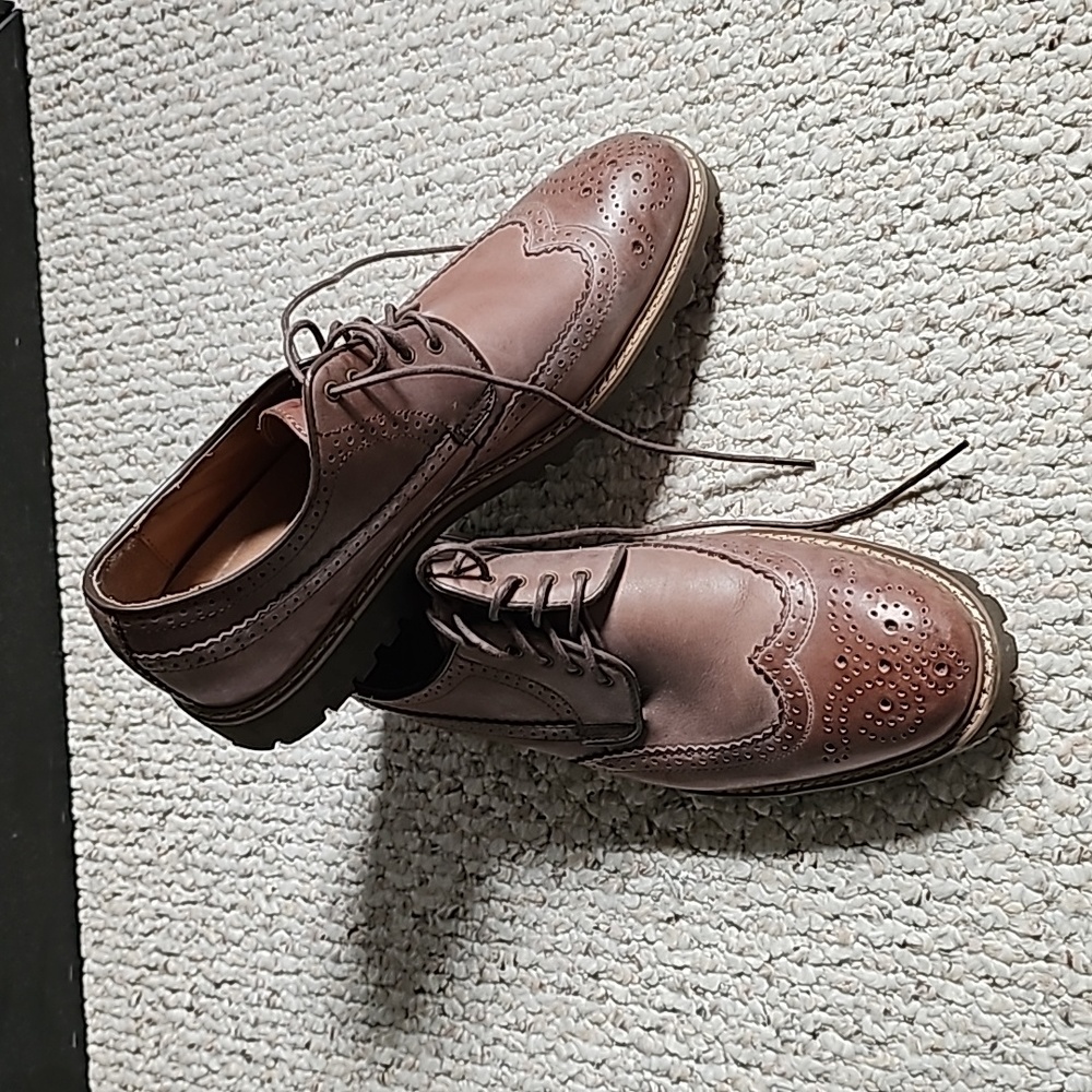 St John's  Men's Bay Oxford Wing Tip